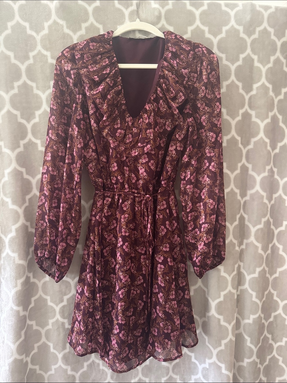 Floral Ruffle V-Neck Long Sleeve Loft Dress - Wine/Pink